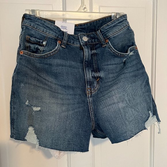 NEW H&M mom shorts, high waist - Picture 6 of 8